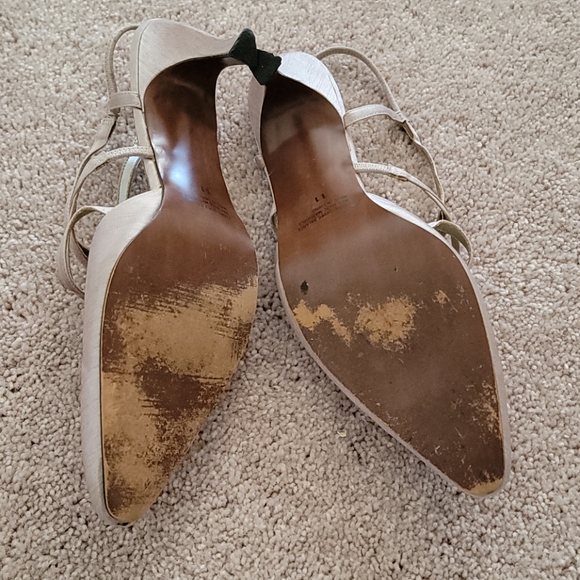 Shoes - Picture 4 of 4